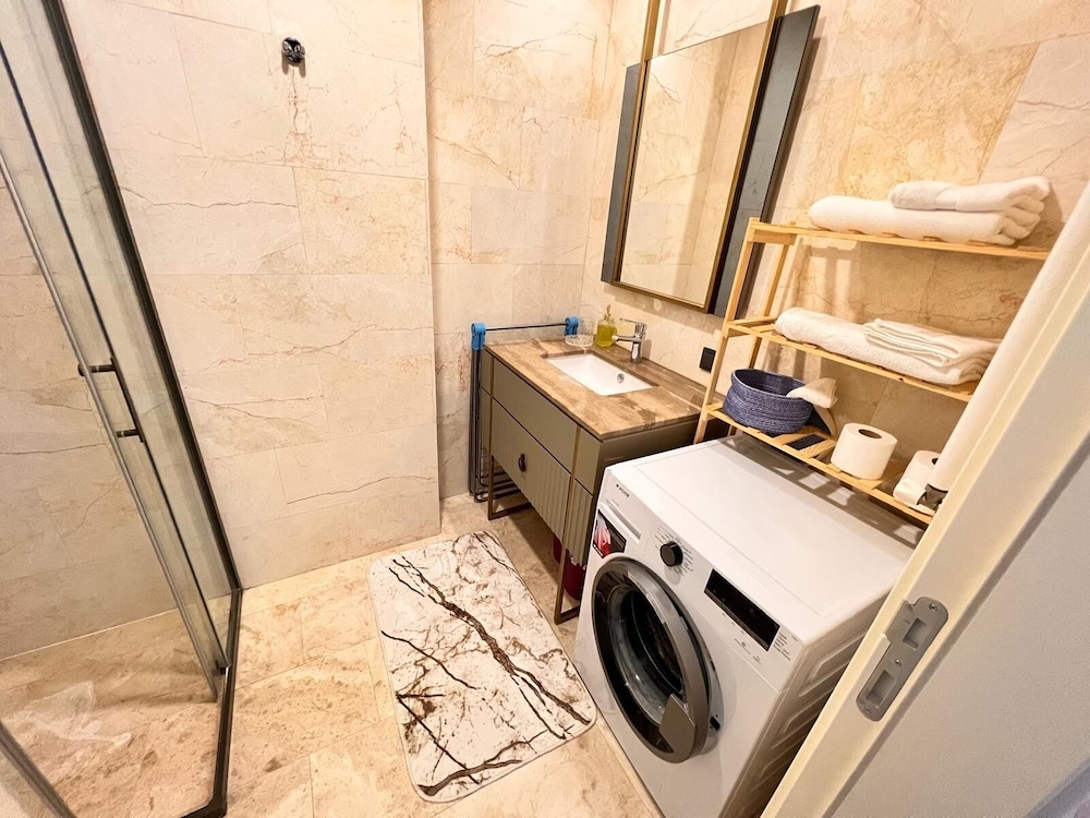G Tower Residence Apartment Rentals