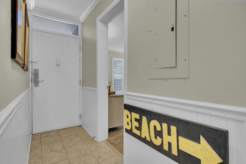 123d Shipwatch by Avantstay Beach Access + Pool view 5