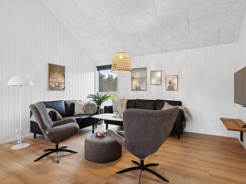 5 Star Holiday Home in Lokken