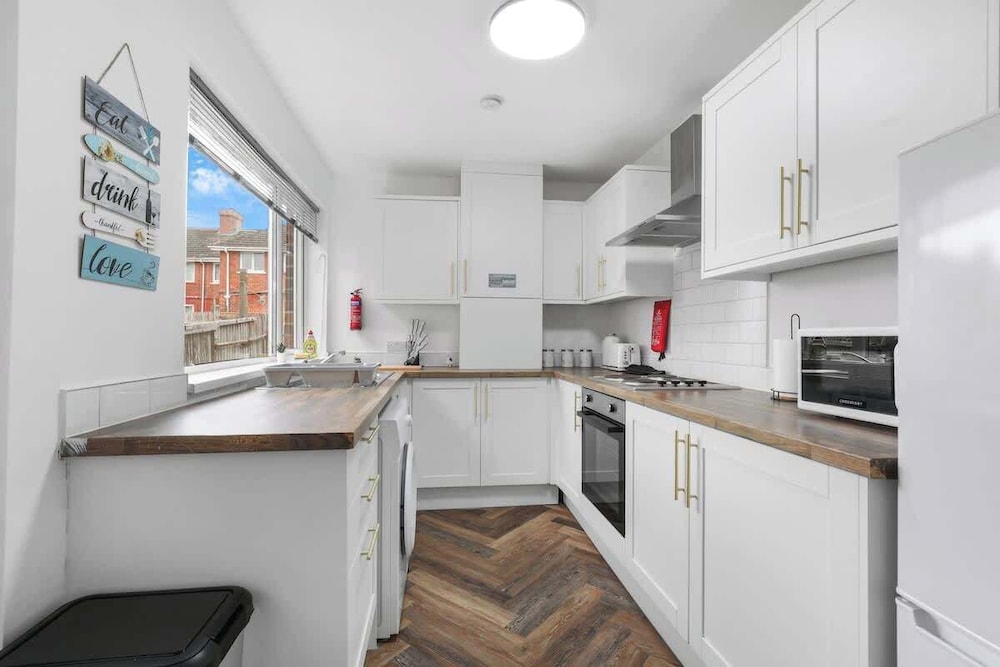 3bedroom House - Free Parking