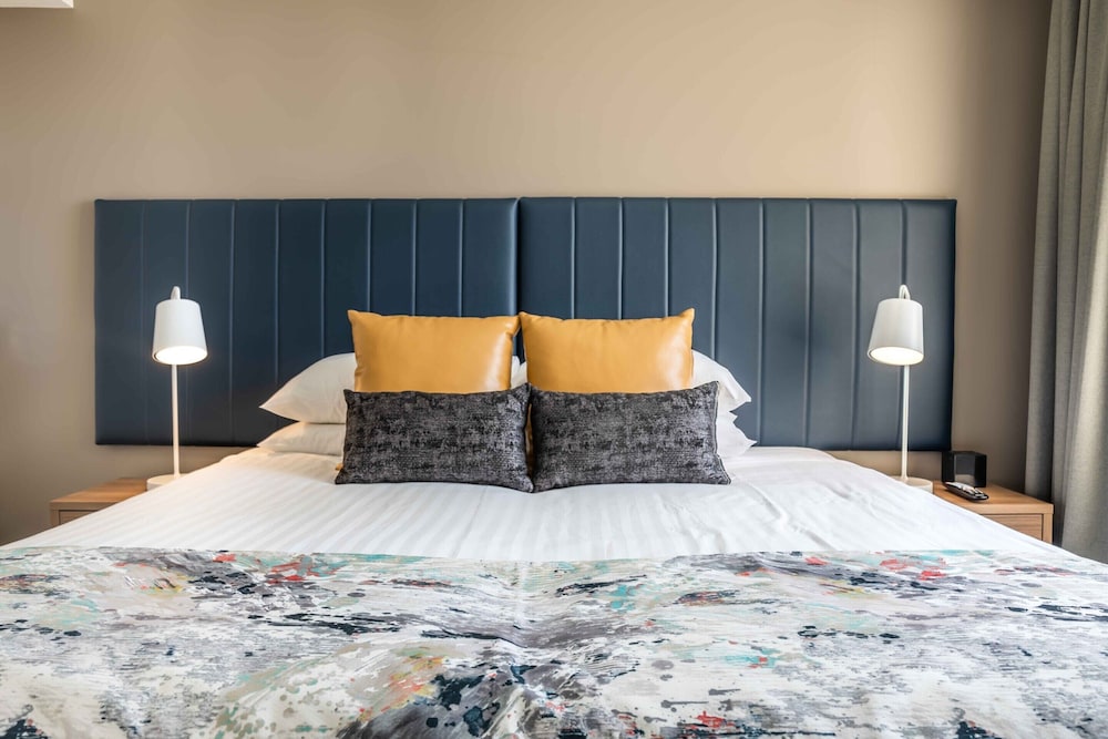 Central Located 1-bed With Gym, Sauna and Pool
