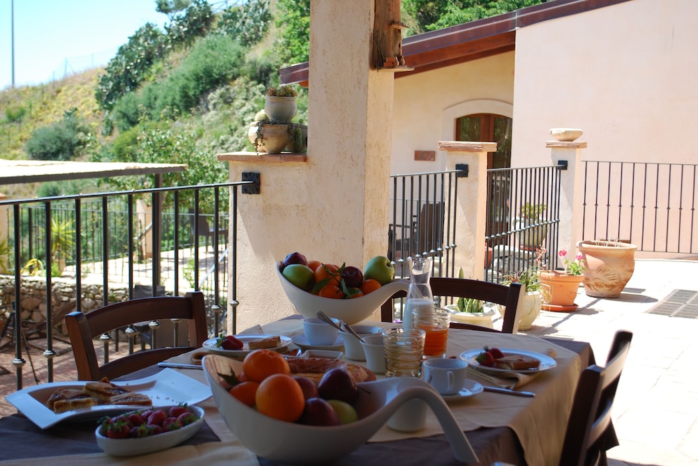 Agunì Agriturismo & Locanda
