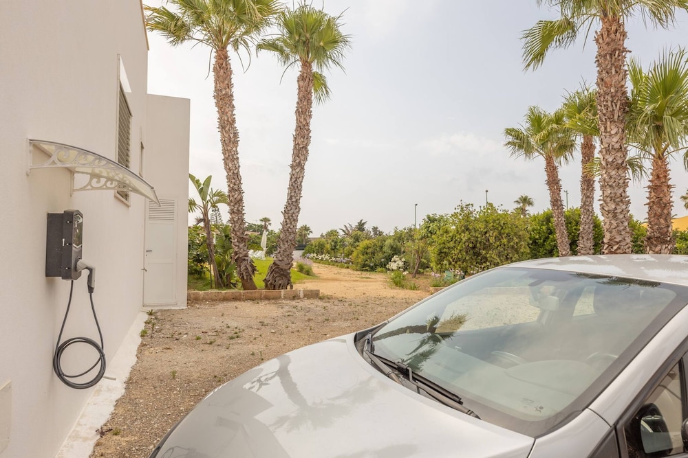 Villa Eriberto - Pool 3 Bedrooms 8 Sleeps