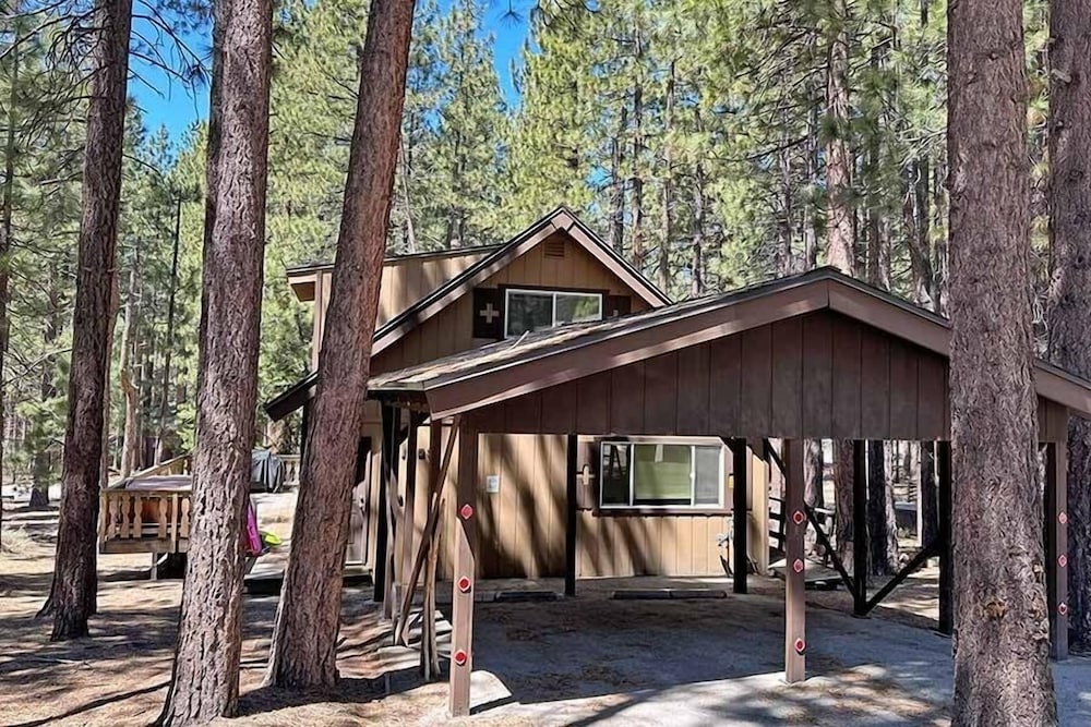 1503 Bonita Road 4 Bedroom Cabin by RedAwning