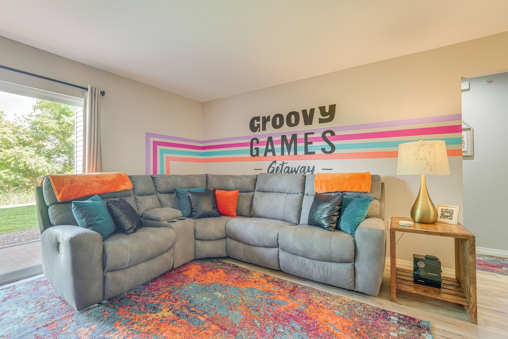'groovy Games Getaway' Holiday Stay in Branson!