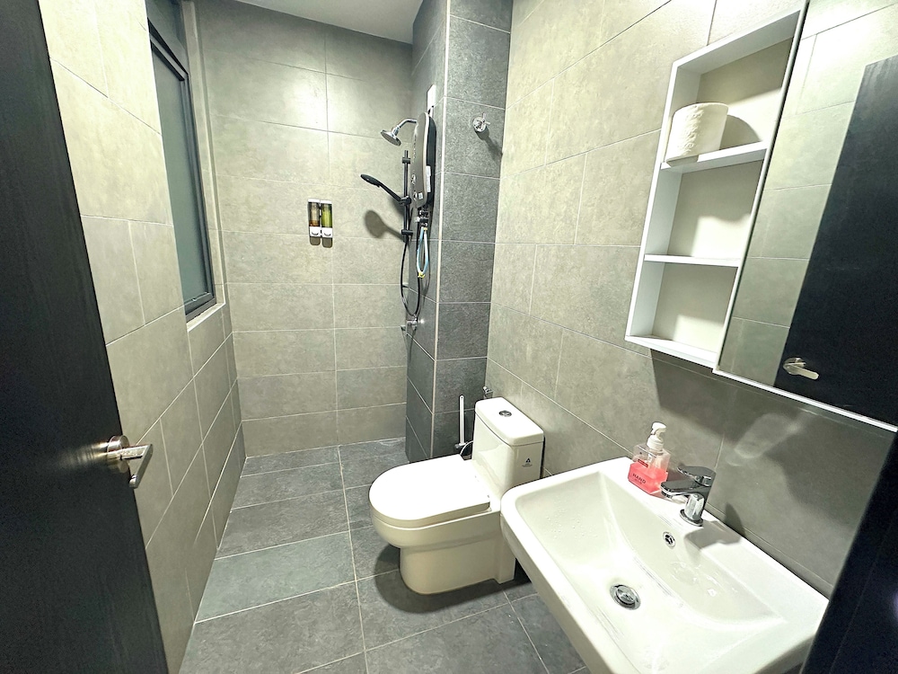 Neu Suites By Serenity Vacation Homes