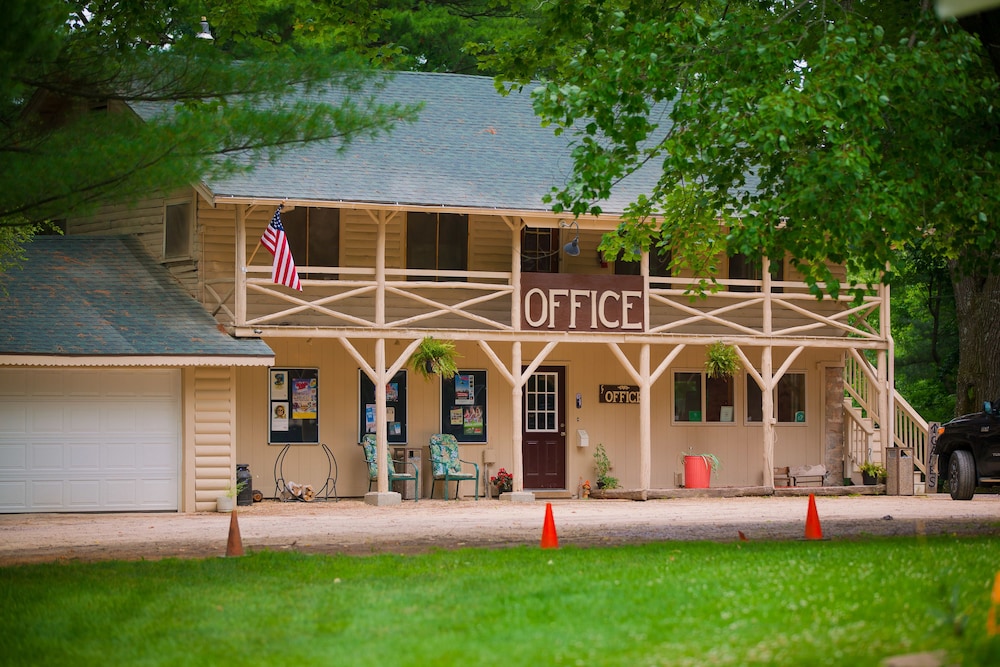 Birchcliff Resort