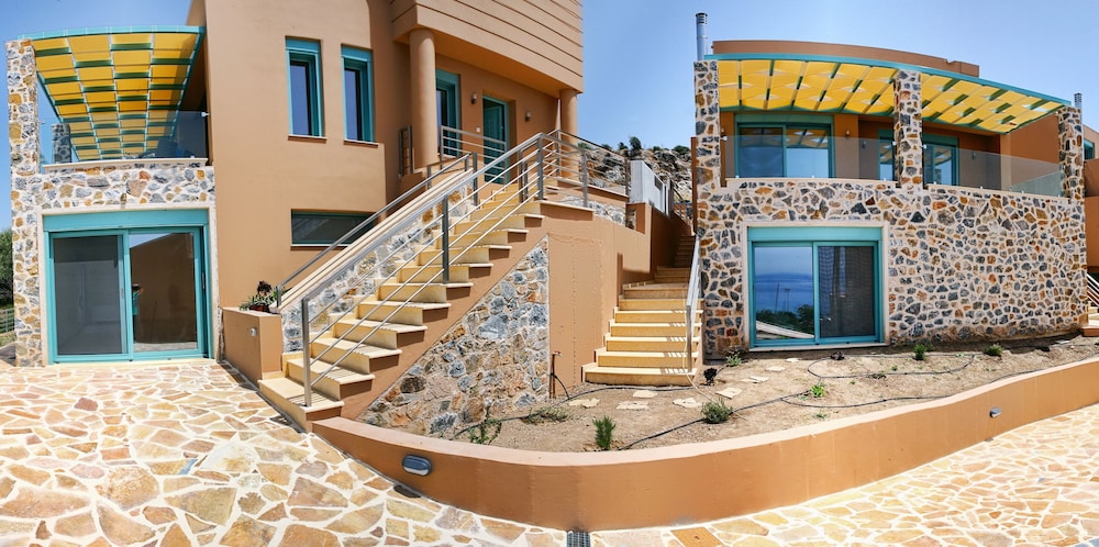 Ouzo Panoramic Houses 1, with private pool