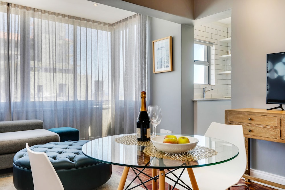 Mouille Point Apartment