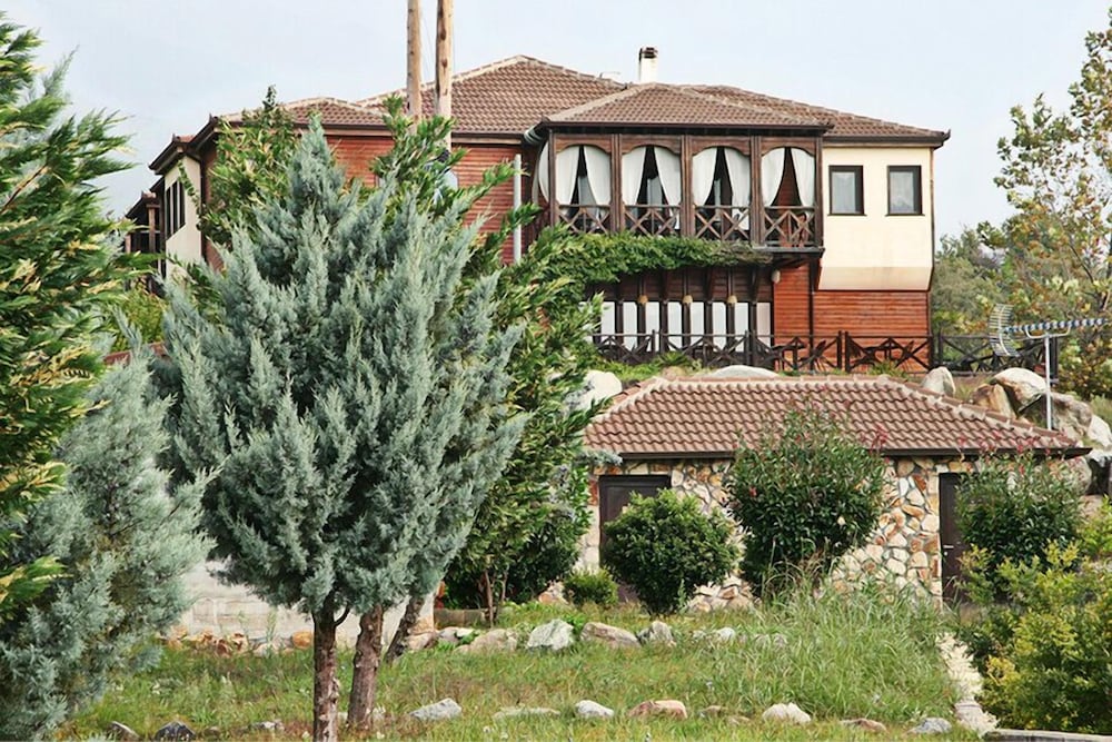 Refanidis Natural Luxury Hotel