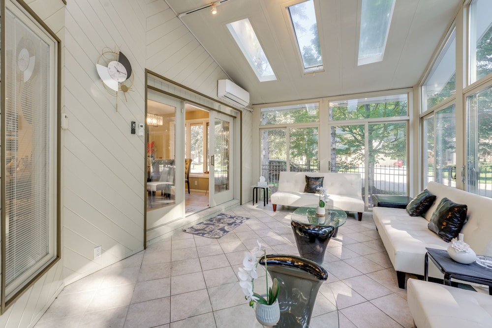 Indoor & Outdoor Entertainment! Luxe Michigan Home