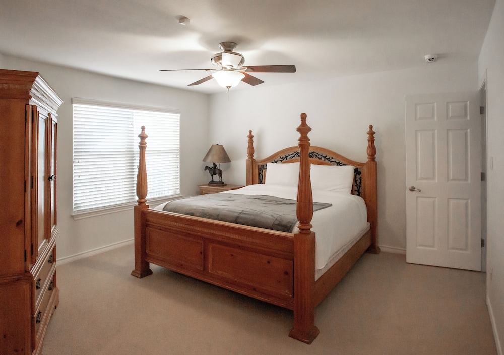 Lakefront 6BR Retreat w Dock & Game Room