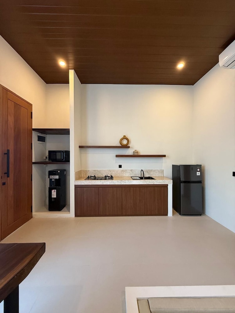Malasama suites hotel