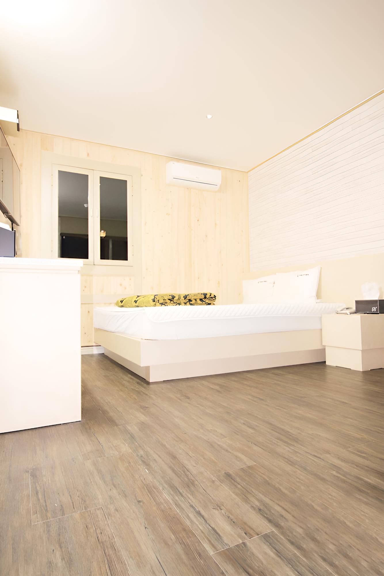 9st Traveltel