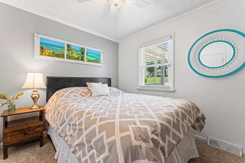 The Blue Bungalow Stay for 8