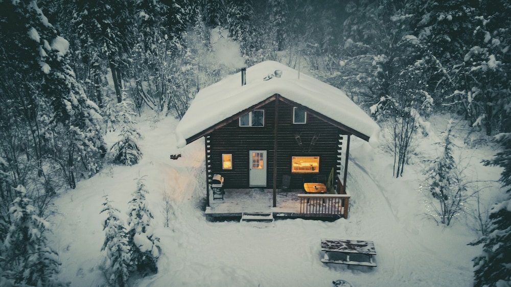 Little Atlin Lodge