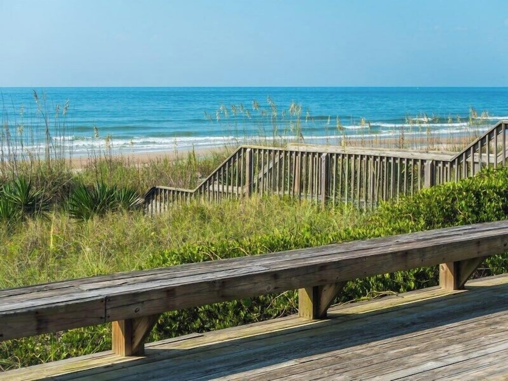 Polly's Place by Topsail Realty
