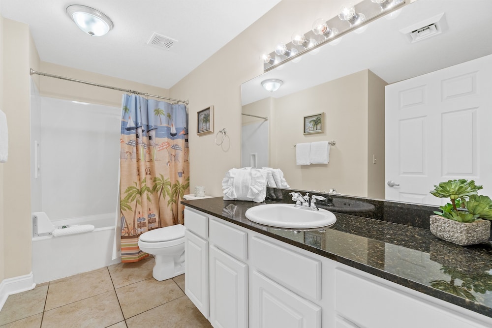 Calypso Beach Resort by Panhandle Getaways