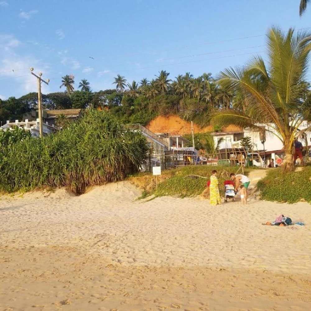 Chaya Mega Hostel