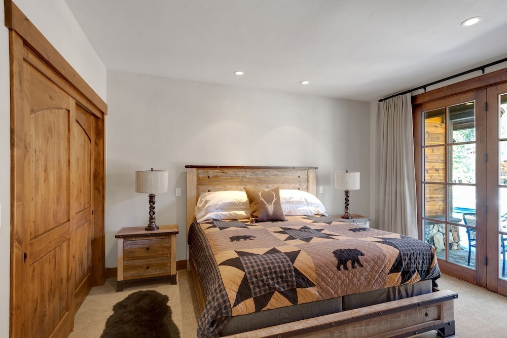 4br Cabin W/ Hot Tub Ultimate Truckee Escape 4 Bedroom Cabin