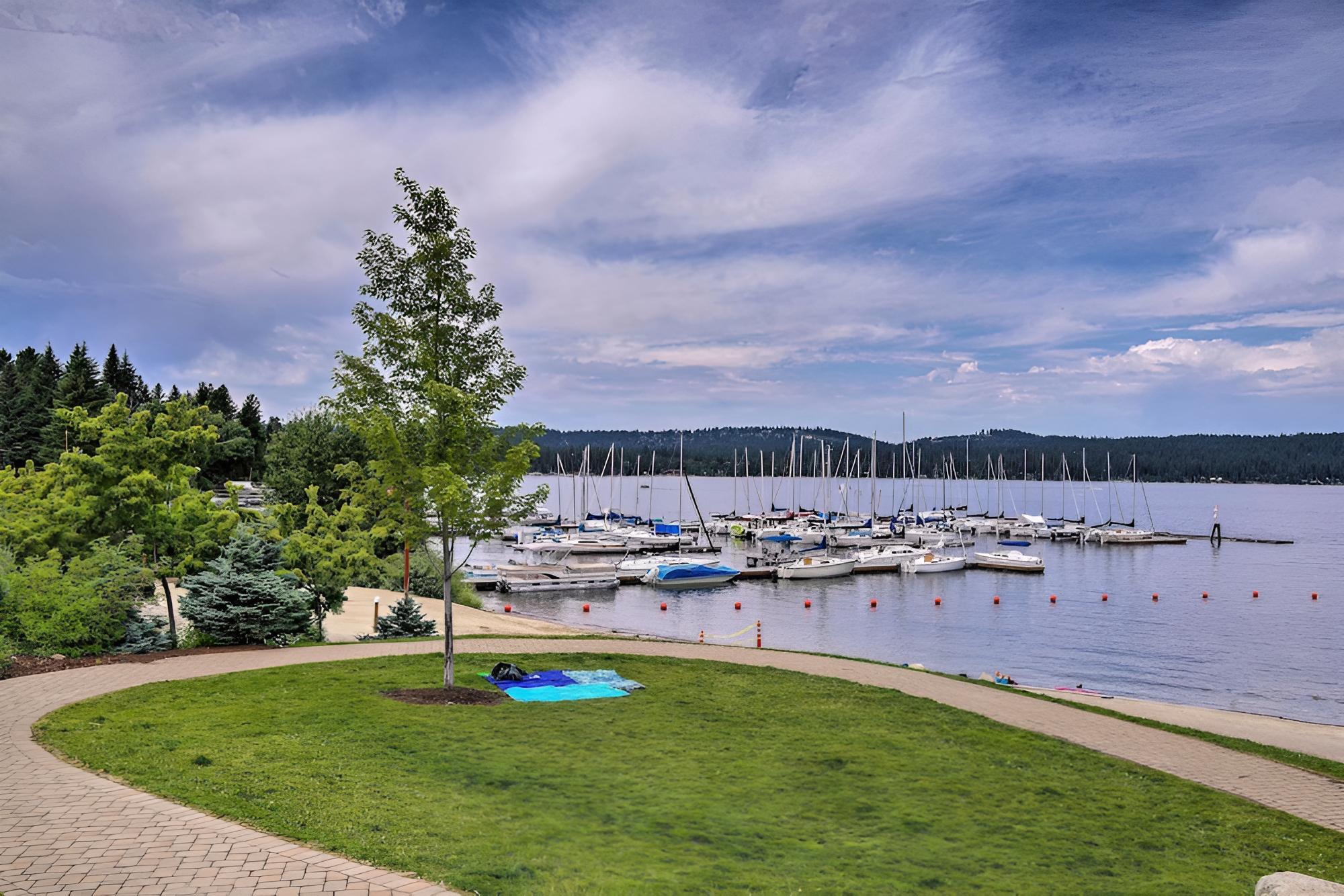 Mcall Townhome w/ Garage: Walk to Payette Lake! view 4