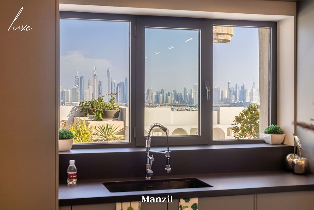 Luxury Sky Villa w Private Pool Sea View in Palm