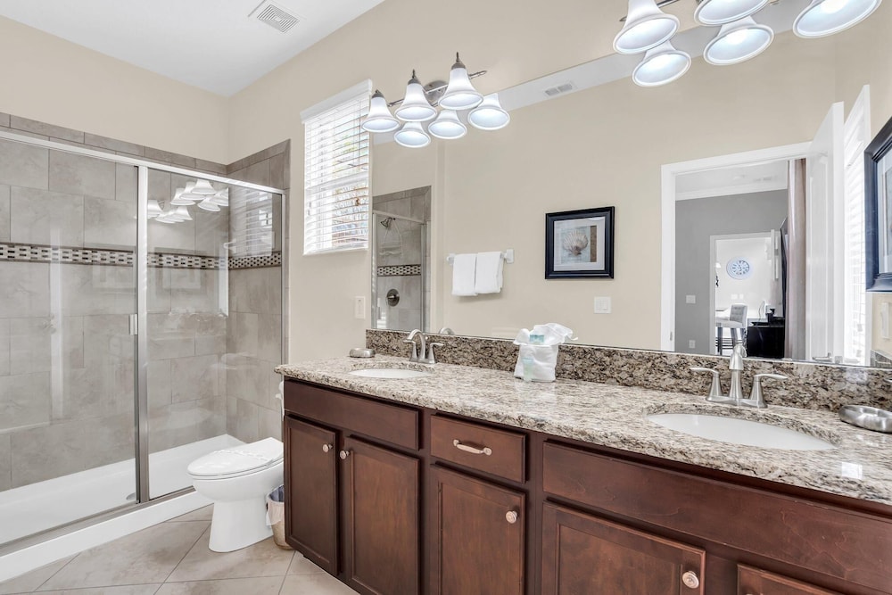 9008 PM - 5BD Serenity Villa: A Paradise Retreat