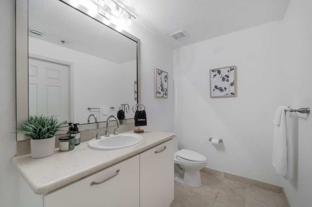 Miami Beachfront Oceanview Condo