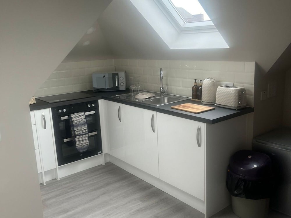 Apartment in Wembley by Belvilla view 5