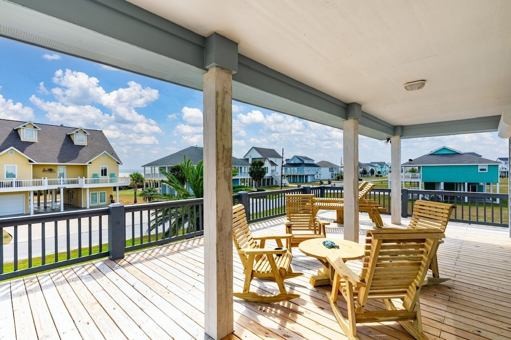 Happy Hours 4 Bedroom Home