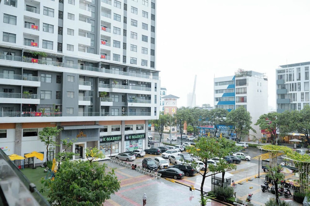 Monarchy Luxury Serviced Apartments