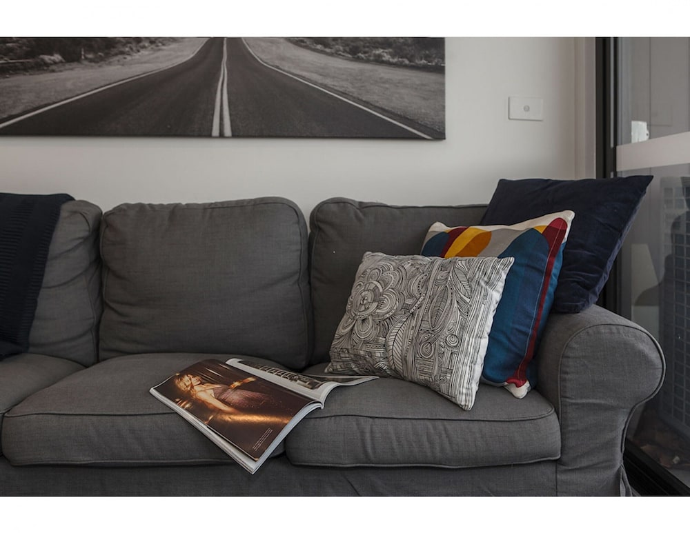 2 bed Apartment in Trendy Collingwood