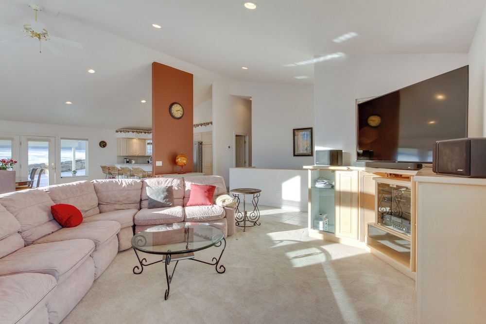 Inviting Great Falls Home w/ Wraparound Deck! view 4