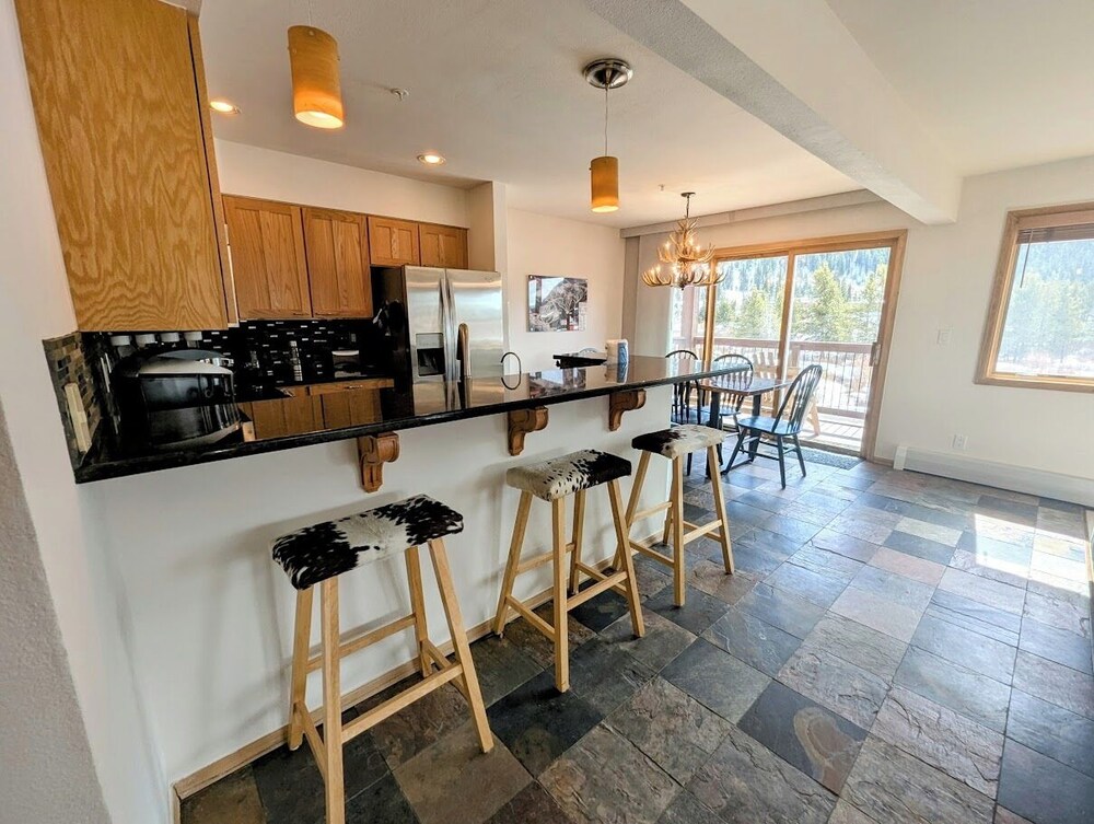 Cinnamon Ridge C114