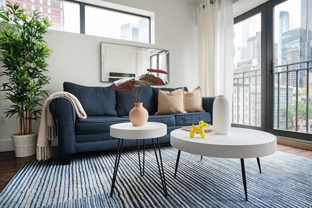 809 Midtown Apartments