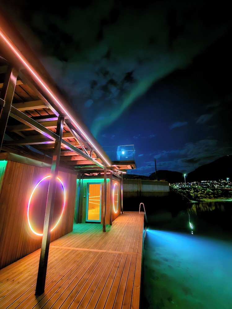 TotalApartments Northern Lights Penthouse