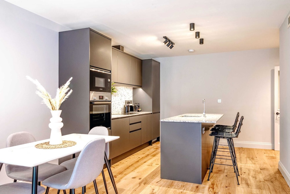 Coleherne Road Residence II