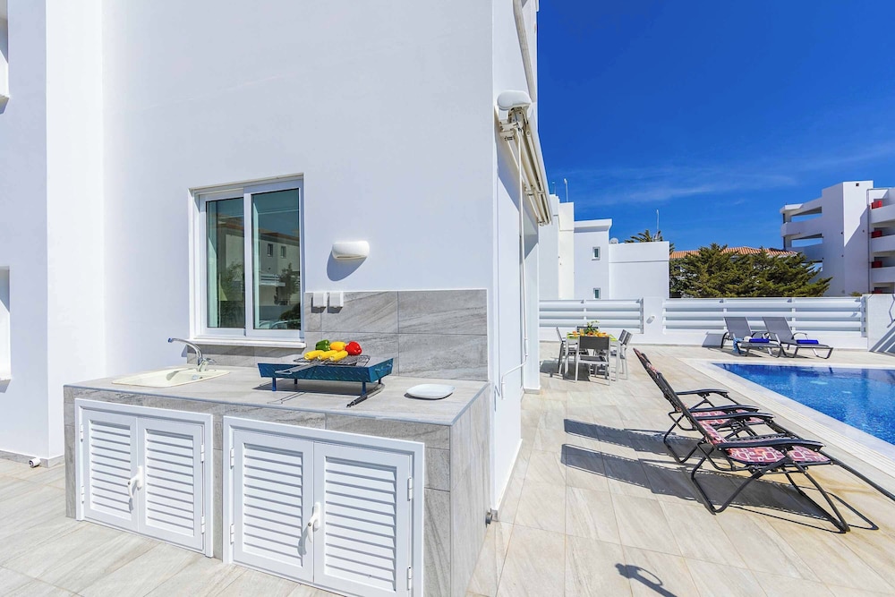 Villa Araella