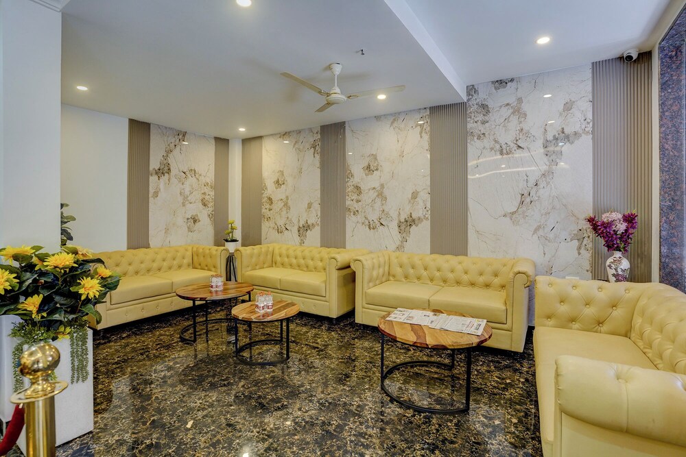 FabHotel Prime SN Blue
