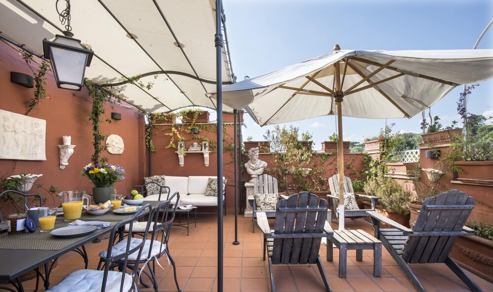 Il Bacio Luxury Spanish Steps Penthouse With Terrace Perfect