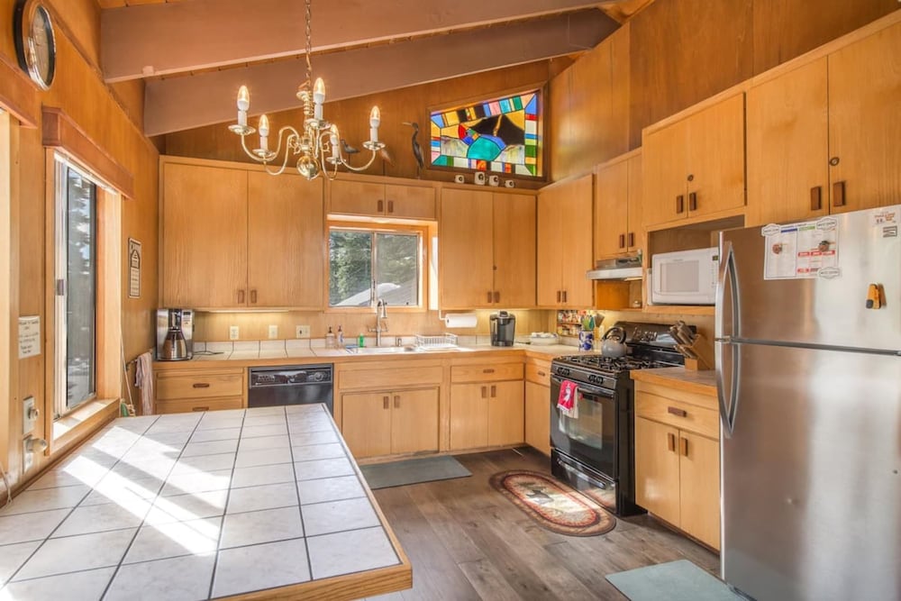 Mahogany by Avantstay Snowbird Cabin w Full Chamberlands Access