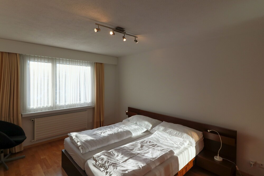 Apartments Cresta