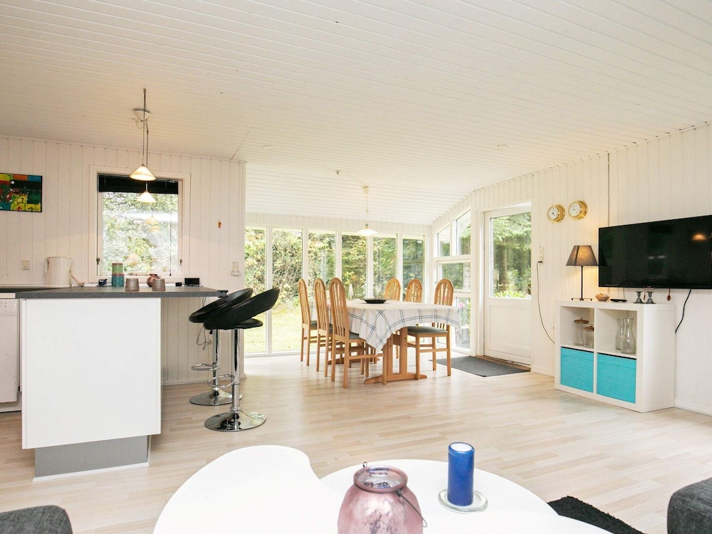 5 Person Holiday Home in Hojslev