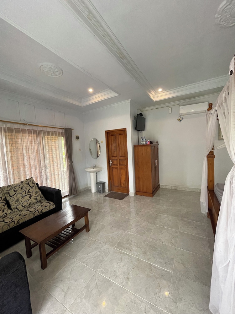 Sekumpul Guest House
