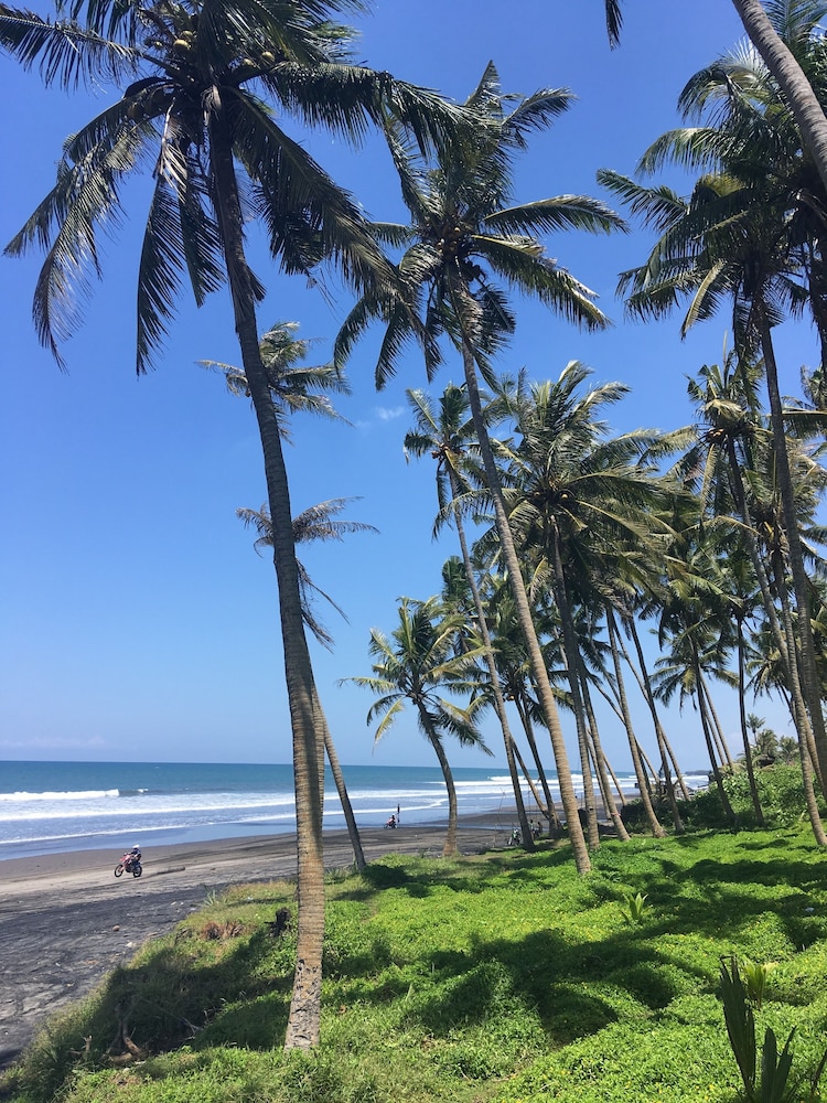 Most Exotic Beachfront Villa Keong