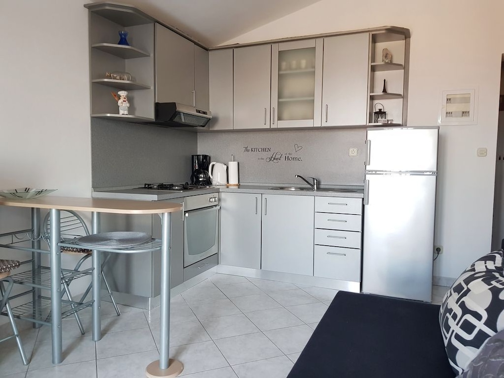 Romantic Apartment Neda view 3
