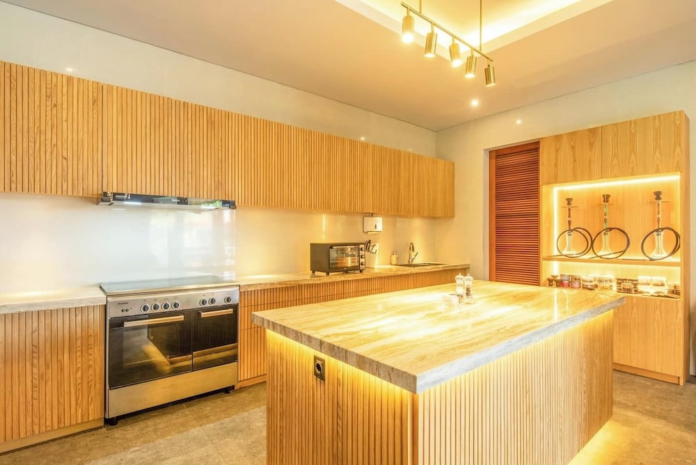 Exquisite 5BR Villa: Premier Luxury in Seminyak