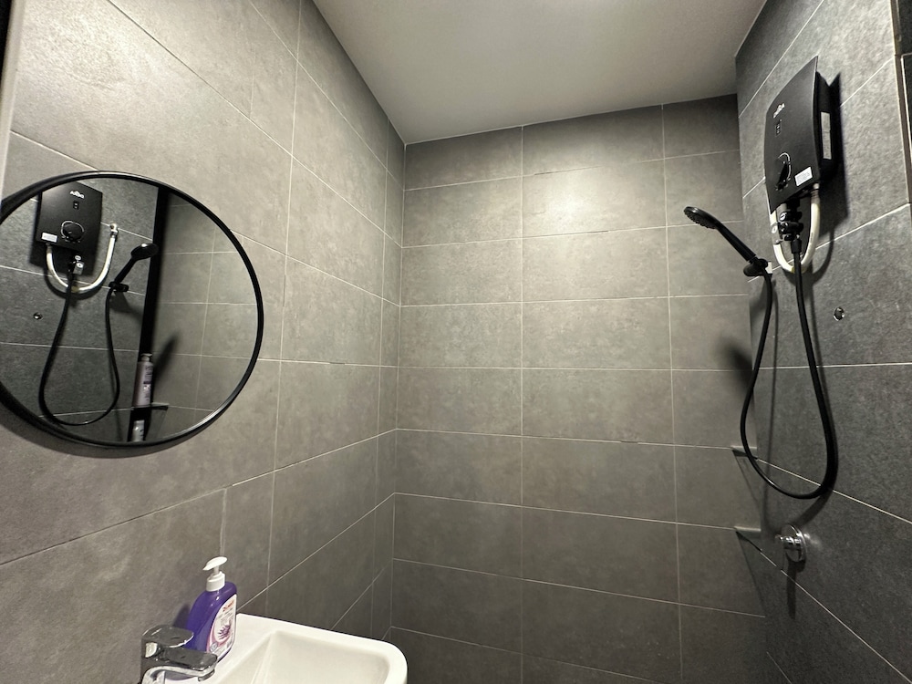 Neu Suites By Serenity Vacation Homes