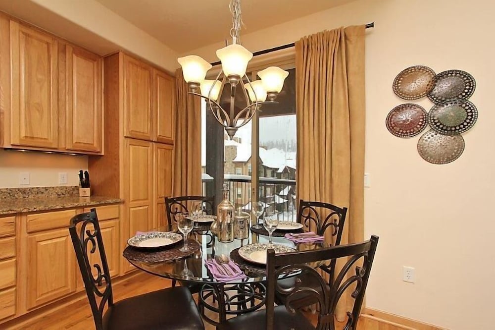 Trailhead Lodges 831 1 Bedroom Holiday Home by Winter Park Lodging Company