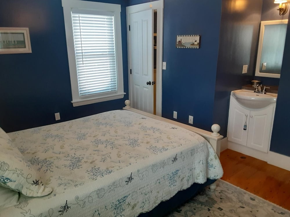 Bittersweet Bed and Breakfast